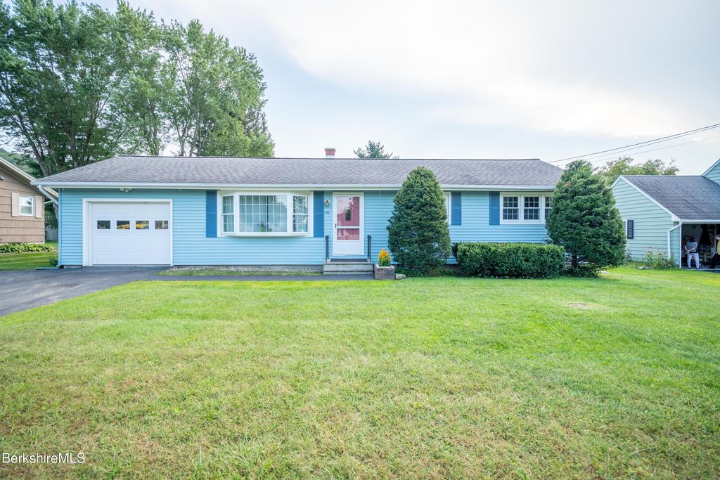 61 Lucia Dr, Pittsfield, MA 01201