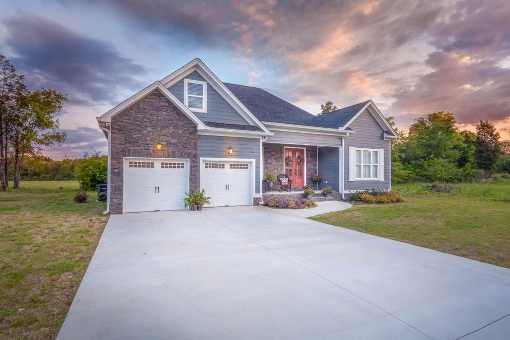 93 Shoreline Trce, Fort Oglethorpe, GA 30742 | Trulia