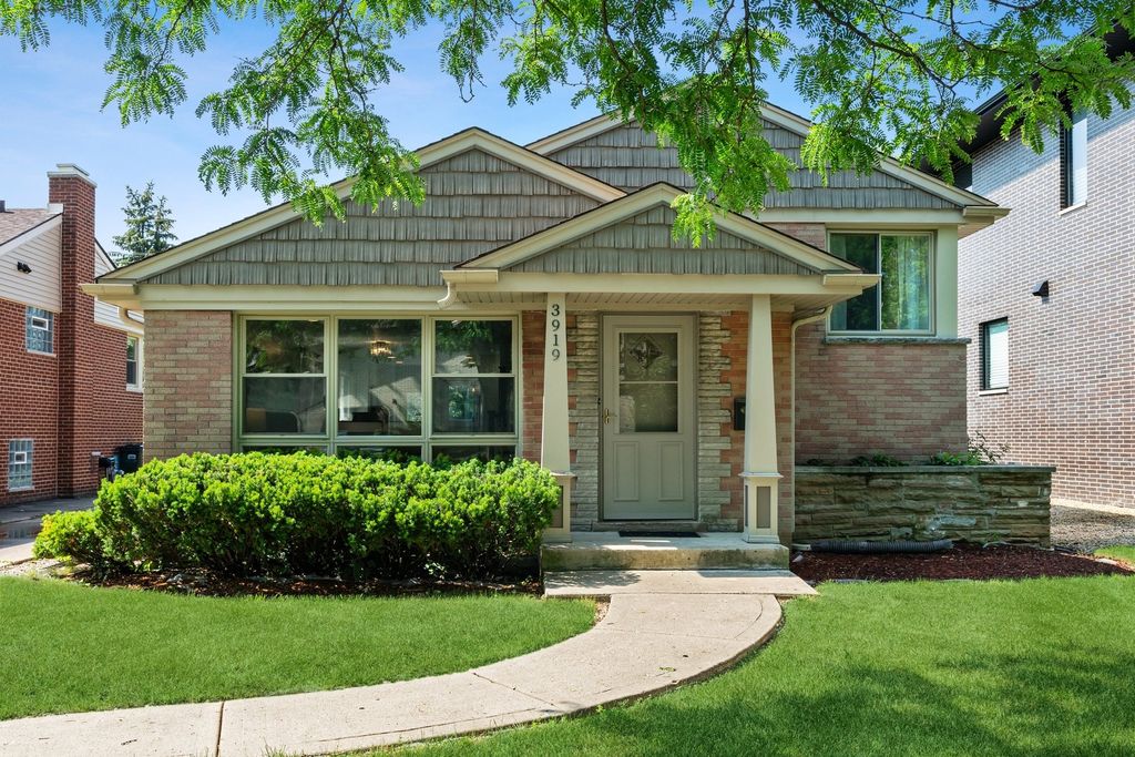 3919 W Albion Ave, Lincolnwood, IL 60712 Trulia