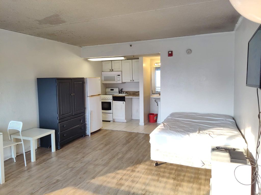 2506 S Ocean Blvd #3, Myrtle Beach, SC 29577