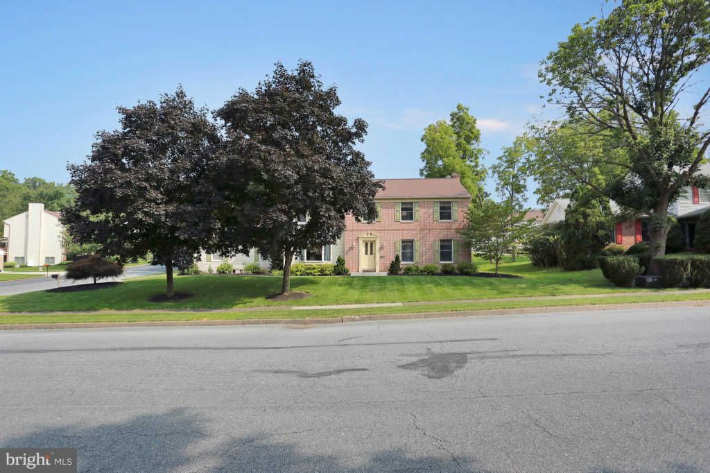 2317 Forest Hills Dr, Harrisburg, PA 4 Bed, 3 Bath SingleFamily Home