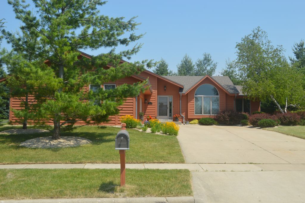 1031 E Mills Dr, Lake Mills, WI 53551 Trulia