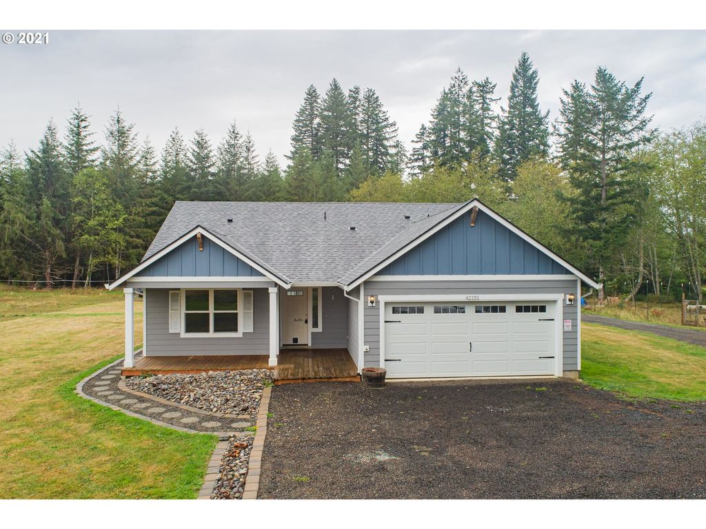 42151 Tiffany Ln, Astoria, OR 97103