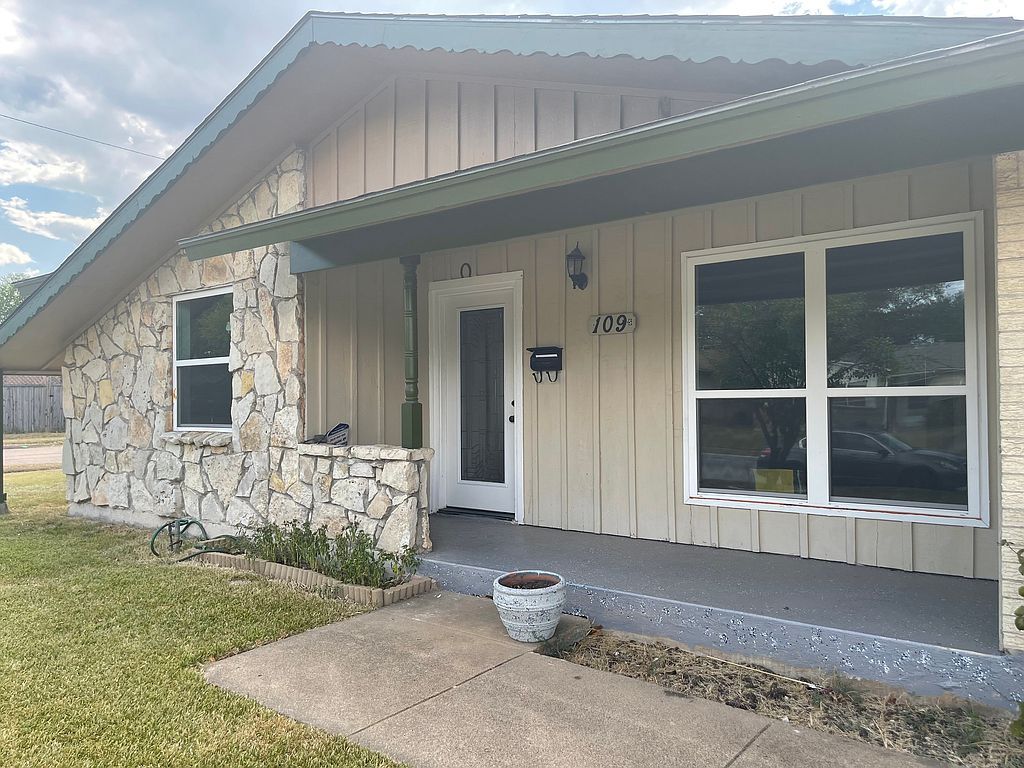 109 S Yale Dr, Garland, TX 75042