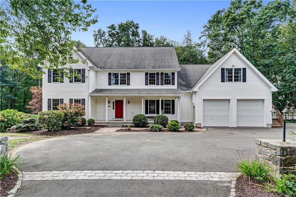 224 Beardsley Rd, Shelton, CT 06484