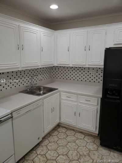 3671 Environ Blvd #167, Lauderhill, FL 33319