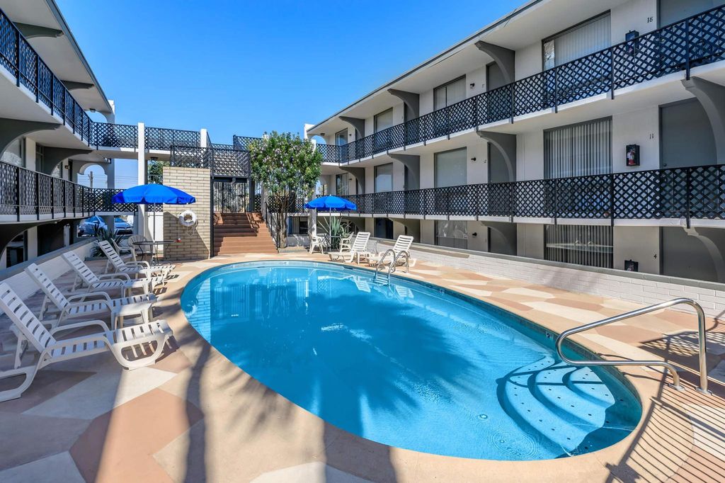 1617 E Apache Blvd, Tempe, AZ 85281