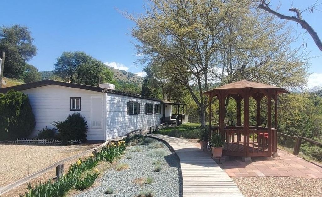 47916 Creekside Rd, Squaw Valley, CA 93675 Trulia