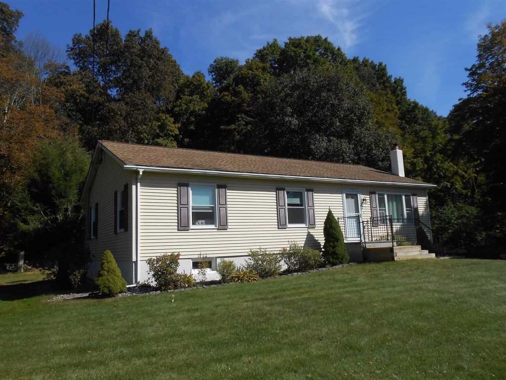 562 N Quaker Ln, Hyde Park, NY 12538 Trulia