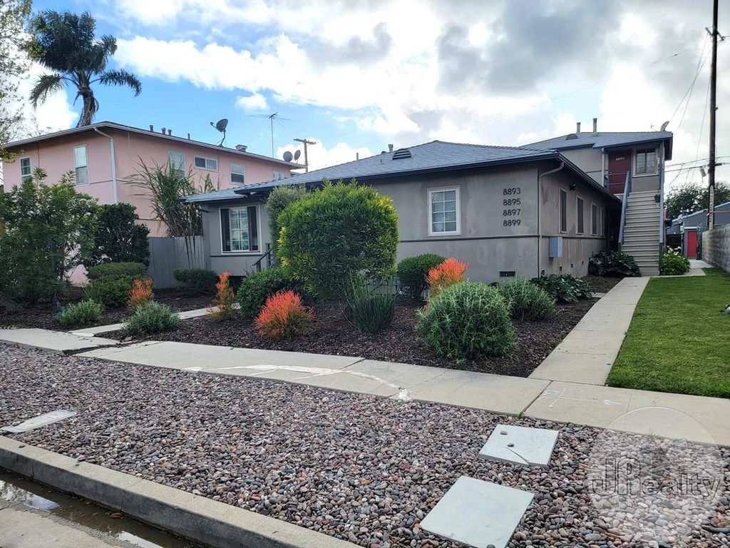8897 Reading Ave, Los Angeles, CA 90045