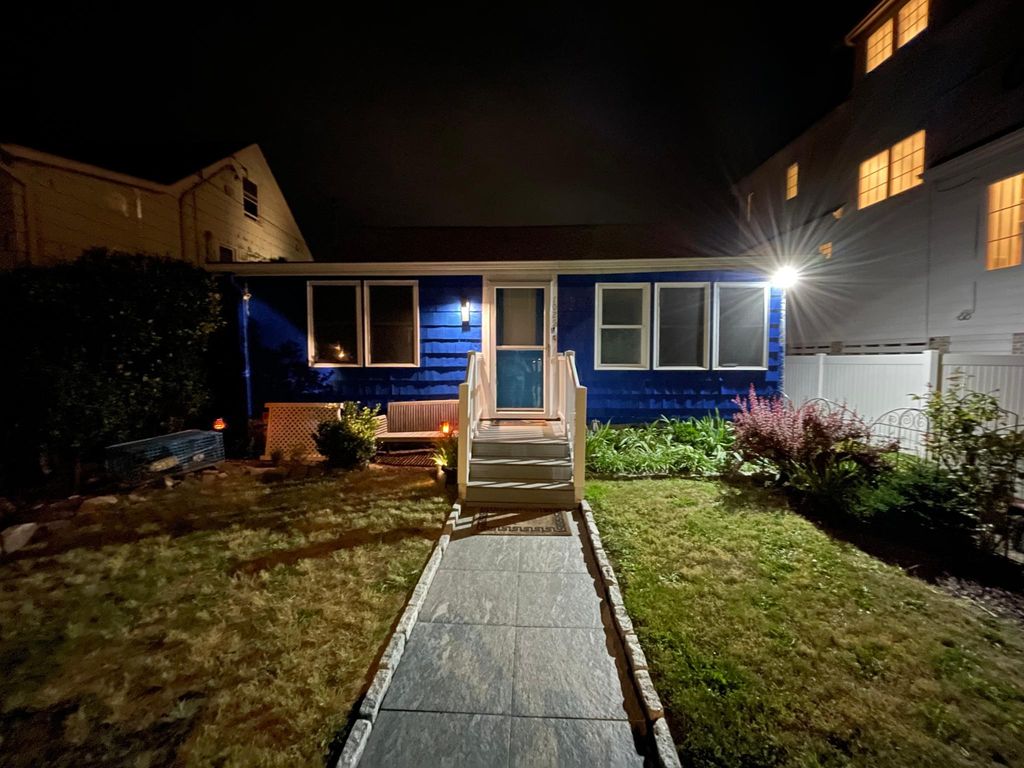 Vibrant music scene at Bridgeport in 2025