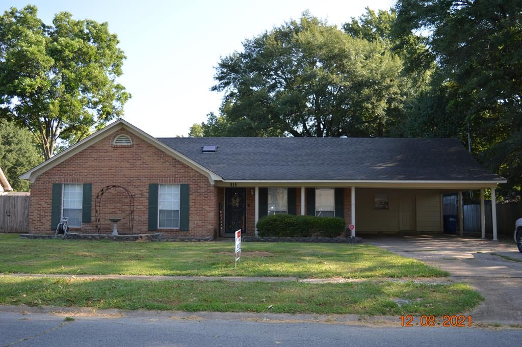 819 Arlington Dr, West Memphis, AR 72301