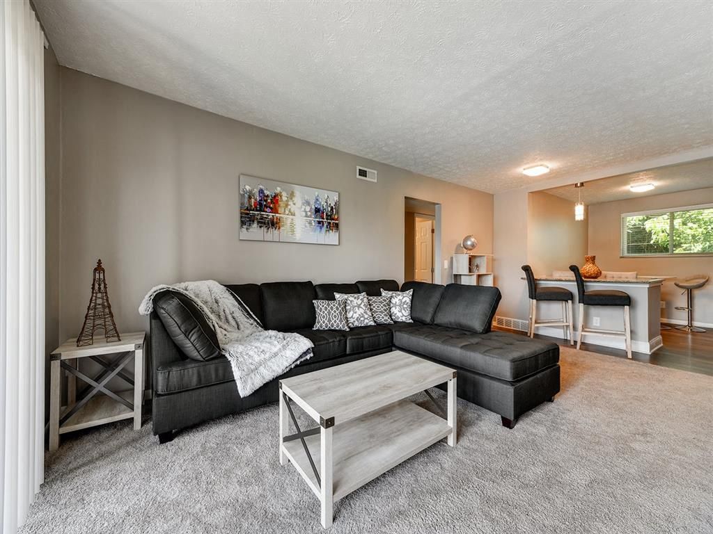 8288 Wooster Pike, Cincinnati, OH 45227