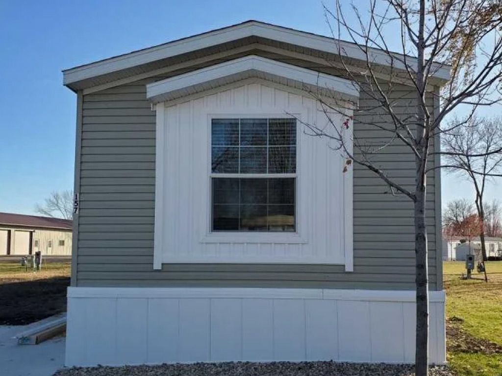 Single Story 3BR 2BA Plan in Avalon Estates, Mankato, MN 56003