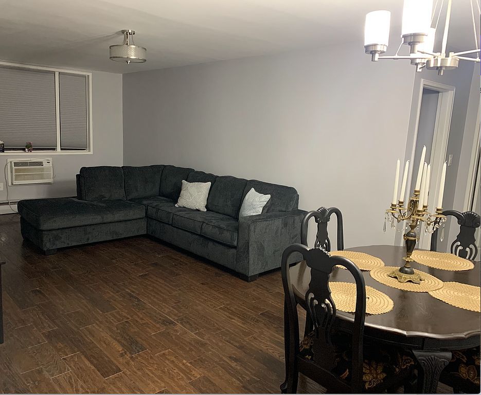 55-30 99th St #1F, Corona, NY 11368