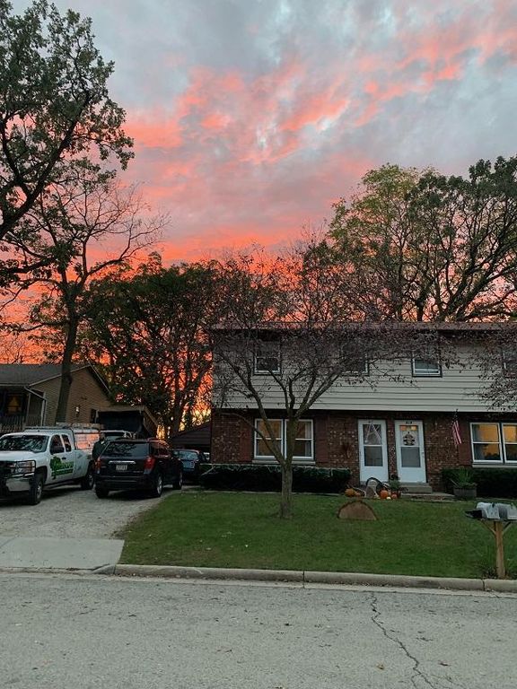 817 Teutonia Dr, Burlington, WI 53105