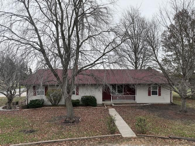 401 S  Park Ave, Fowler, IN 47944