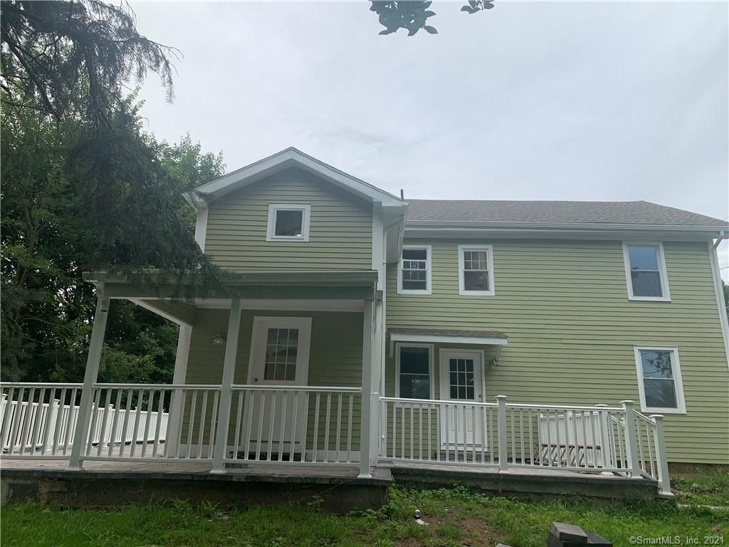 832 Lower Ln, Berlin, CT 06037