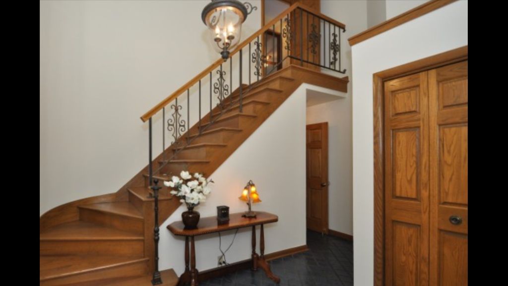 18605 Engel Dr, Brookfield, WI 53045