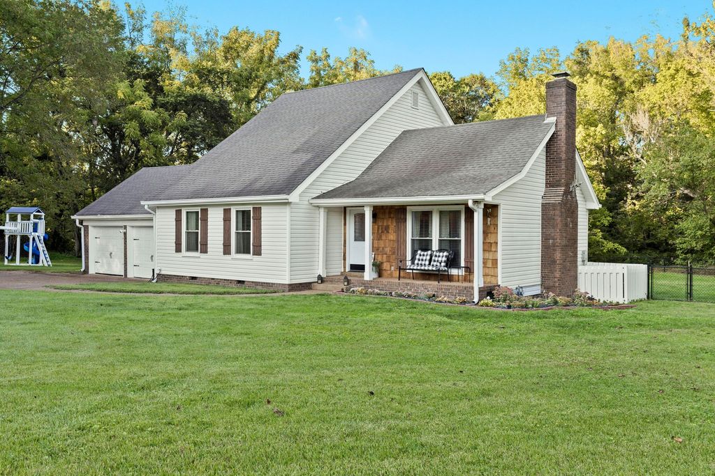 328 Walnut Ct, White House, TN 37188 See Estimated Value