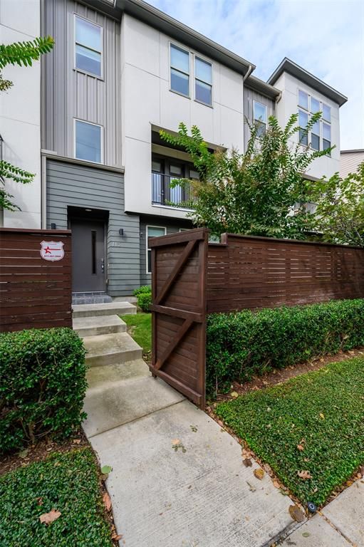 4211 Rawlins St #113, Dallas, TX 75219