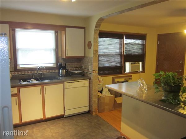 6547 N Harlem Ave, Chicago, IL 60631