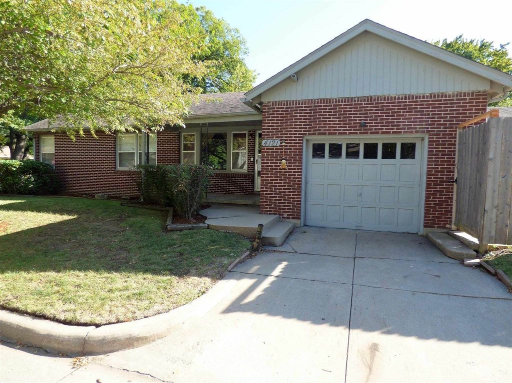 4121 E Gilbert St, Wichita, KS 67218