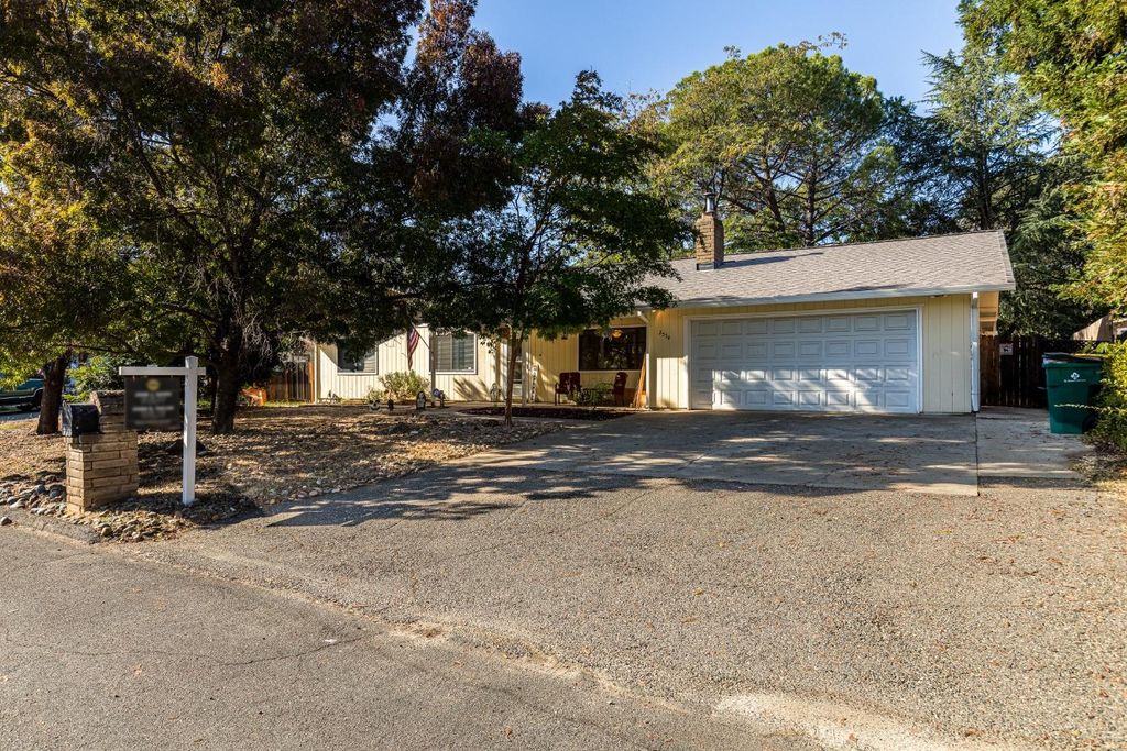 2554 Sterling Dr, Rescue, CA 95672
