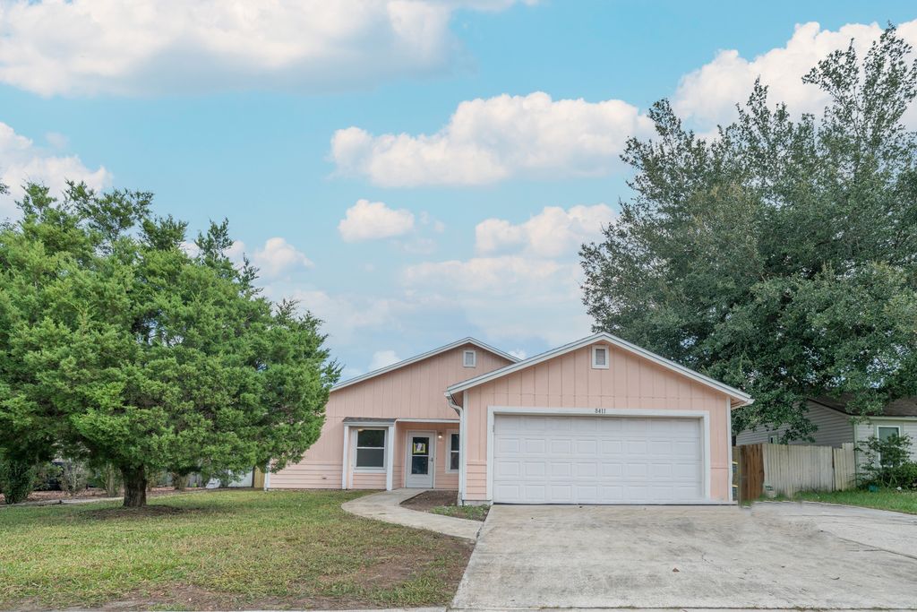 8411 Gemini Rd, Jacksonville, FL 32216