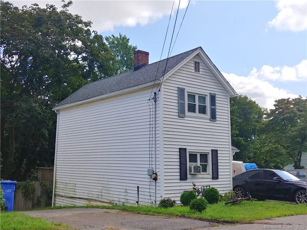 87 Horton Ave, Meriden, CT 06450