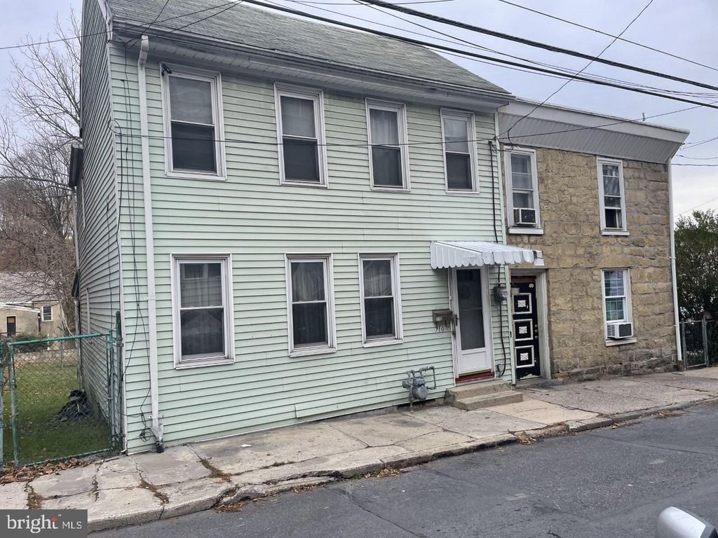 710 W Norwegian St, Pottsville, PA 17901