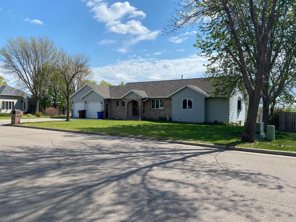 1386 Riverview Dr, Huron, SD 57350 Trulia