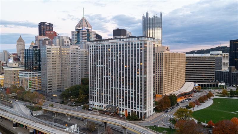 320 Fort Duquesne Blvd #26, Pittsburgh, PA 15222