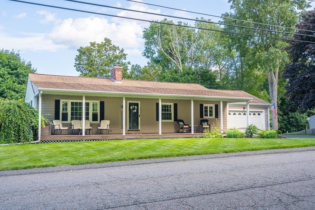 427 Dennison Dr, Southbridge, MA 01550 Trulia