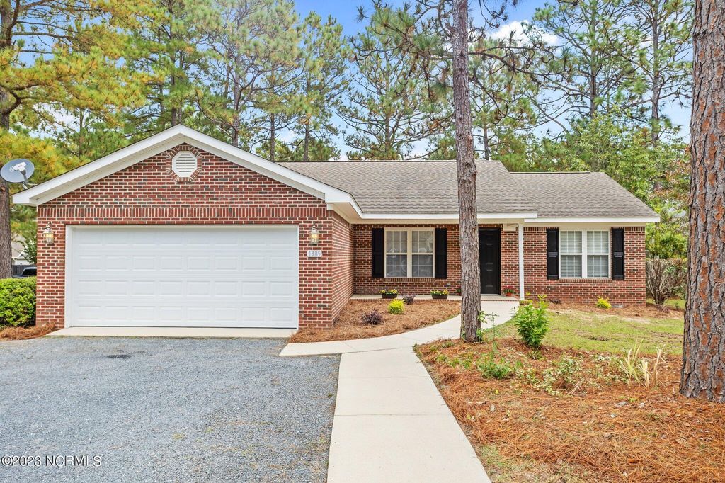 1385 Longleaf Drive E, Pinehurst, NC 28374 Trulia