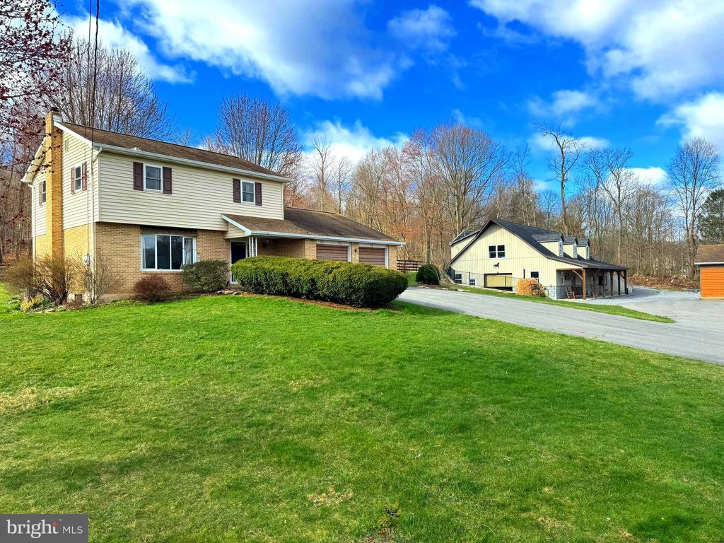 3144 Couchtown Rd, Loysville, PA 17047