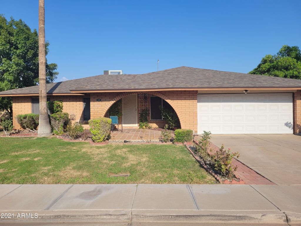 2139 S Canton, Mesa, AZ 85202