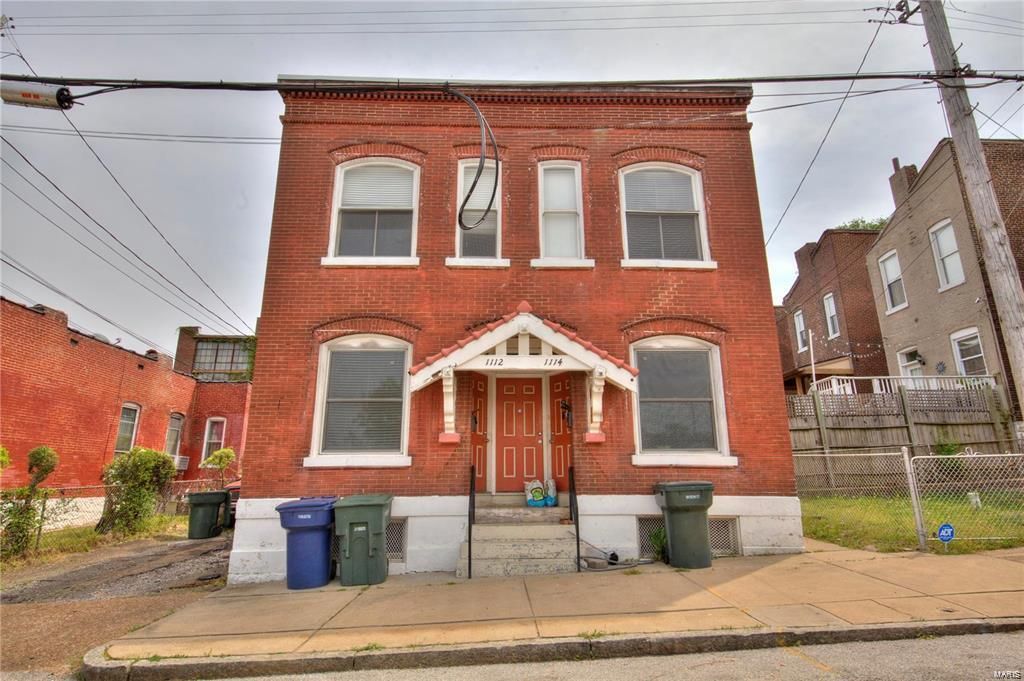 1112 Mackay Pl, Saint Louis, MO 63104