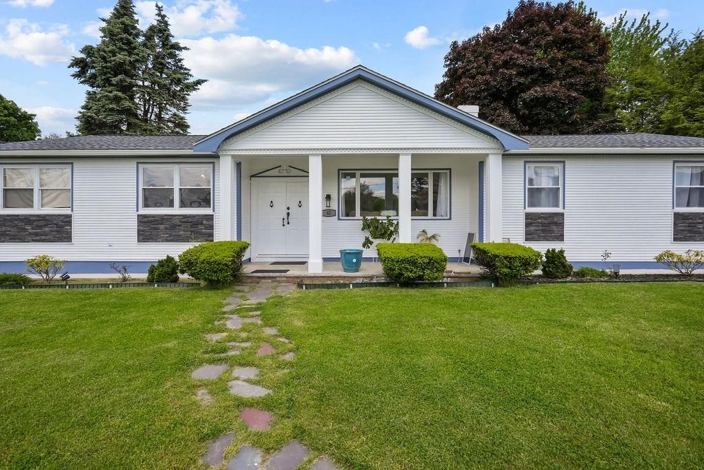 42 Pinewood Dr, North Providence, RI 02904 MLS 1359051 Trulia