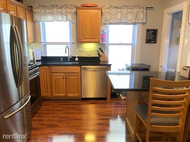 46 Porter St, Somerville, MA 02143