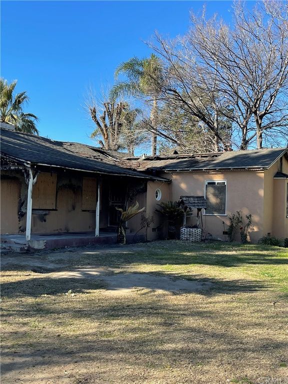 2844 Muscupiabe Dr, San Bernardino, CA 92405