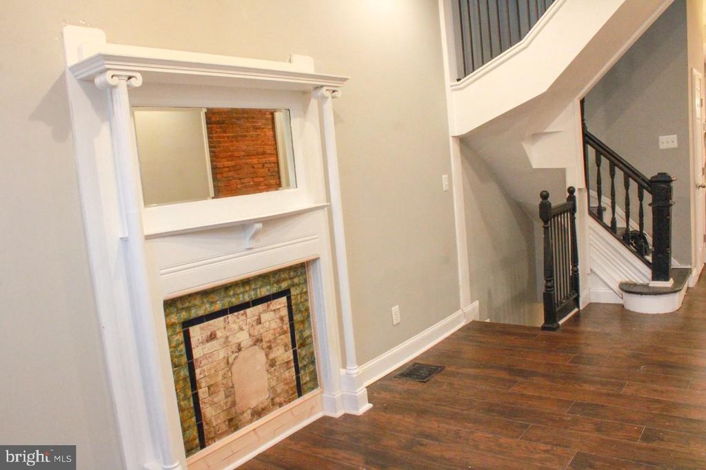 2816 Parkwood Ave, Baltimore, MD 21217