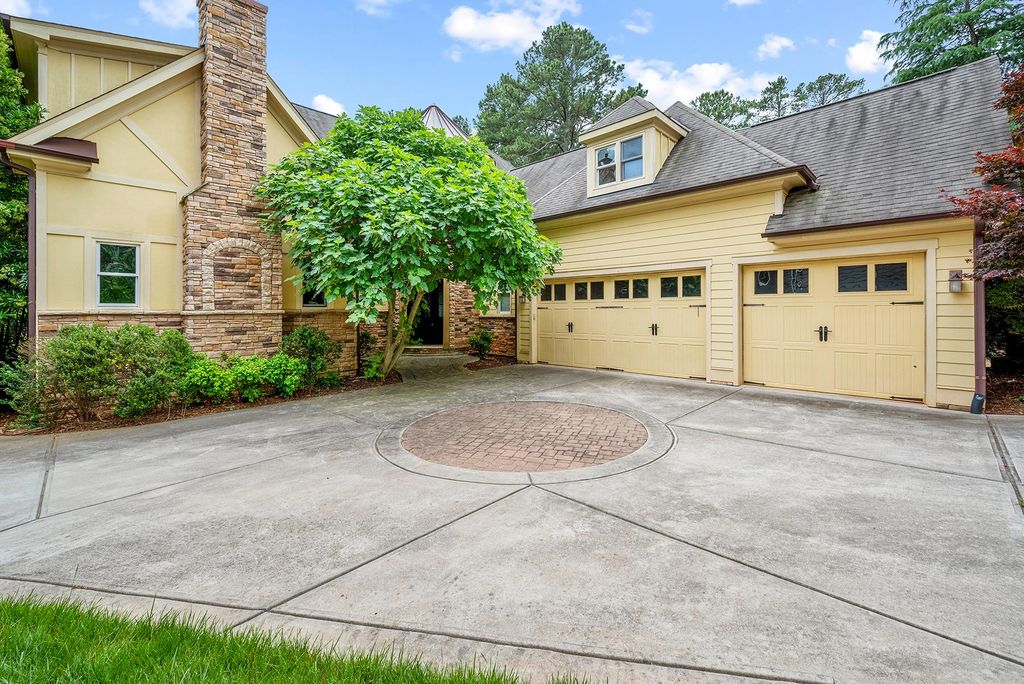 2501 Shadow Hills Ct, Raleigh, NC 27612