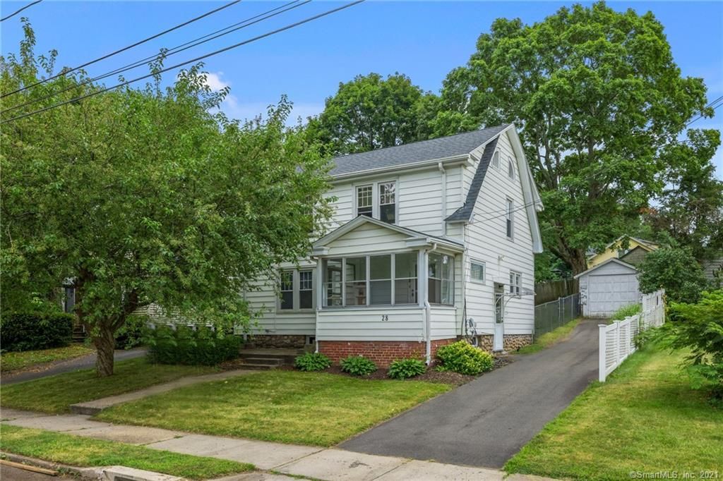 28 Hampton St, New Britain, CT 06053