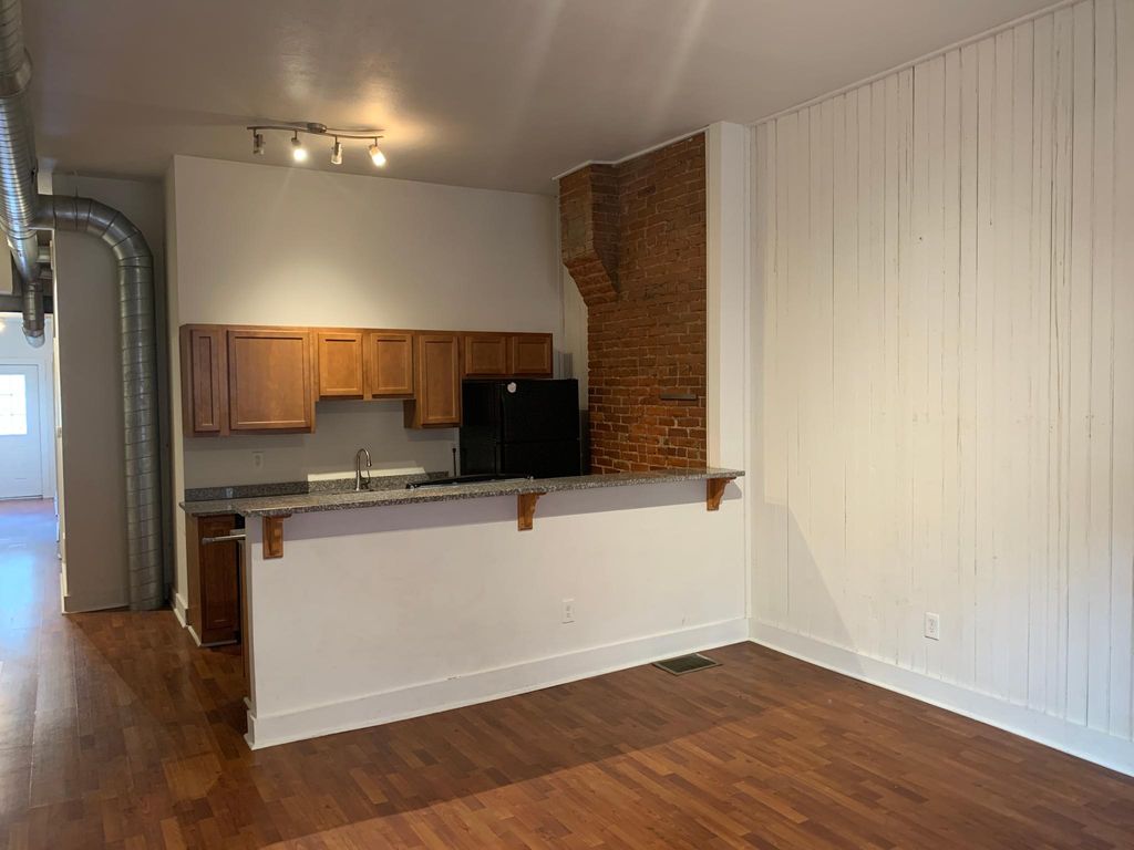 3947 Mintwood St #1, Pittsburgh, PA 15224