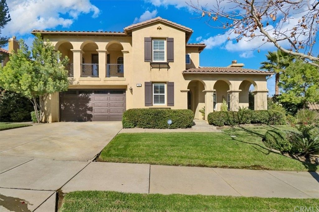 7814 Sanctuary Dr, Corona, CA 92883