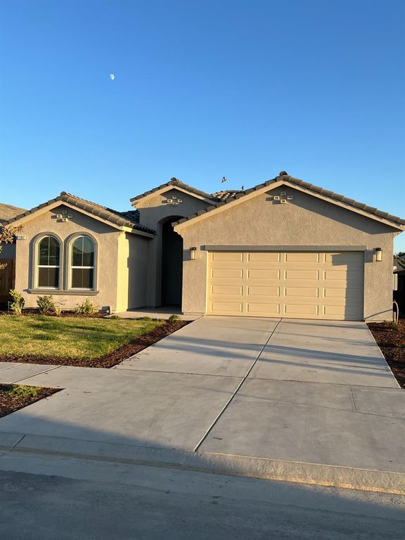 162 N Walnut Ave, Kerman, CA 93630 Trulia