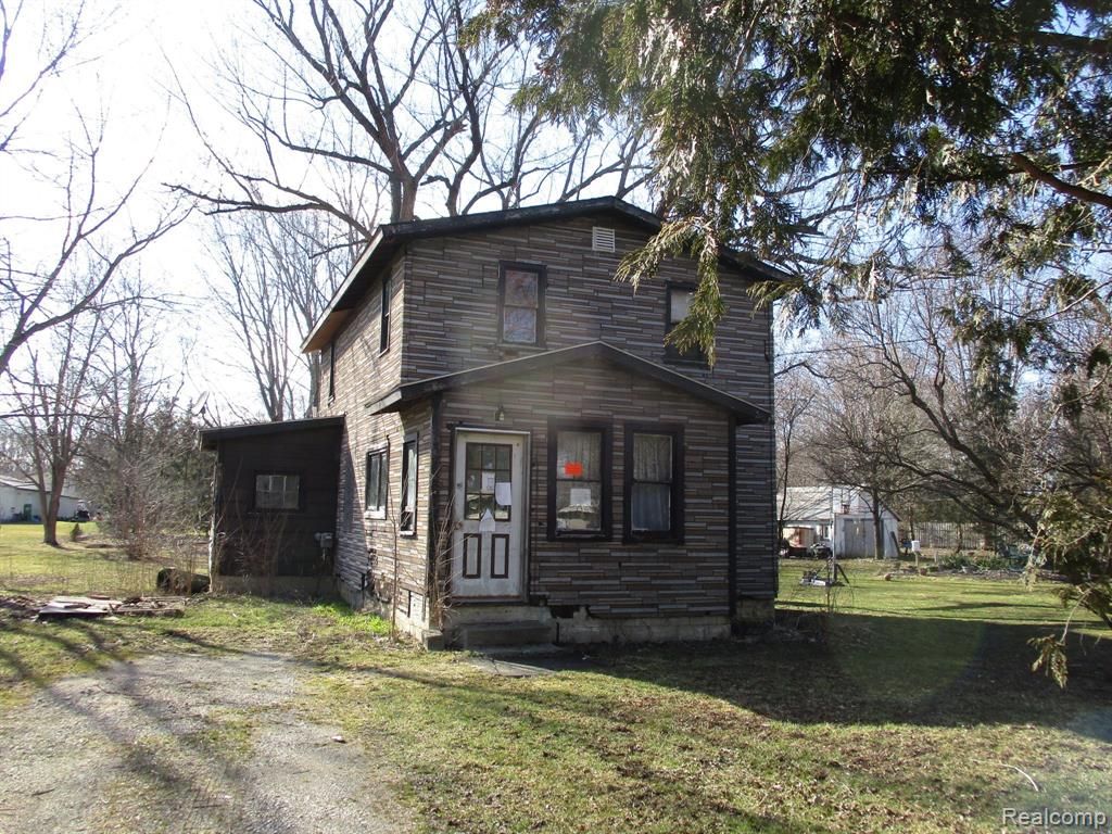 1062 Glendale St, Burton, MI 48509 Trulia