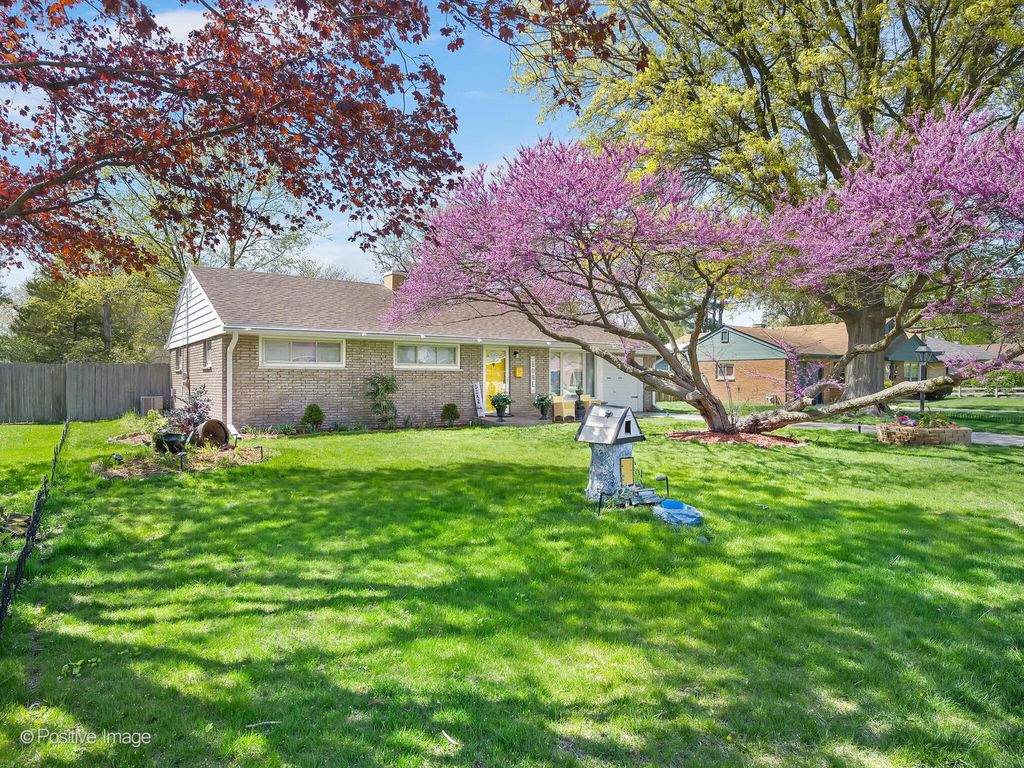 204 Hill Ave, North Aurora, IL 60542 Trulia