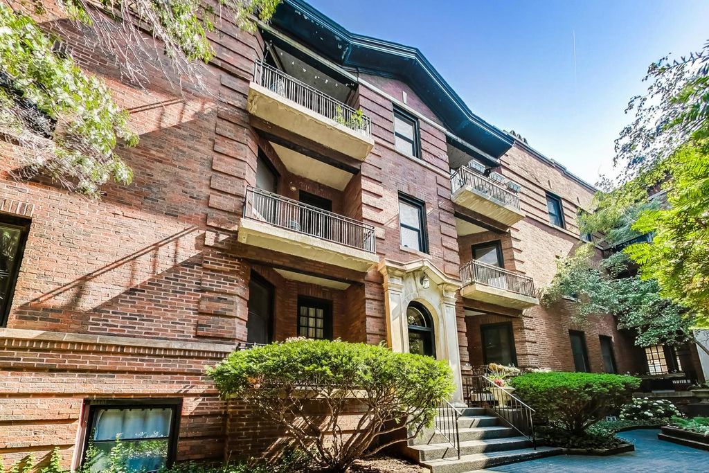 4021 N Clarendon Ave #1W, Chicago, IL 60613
